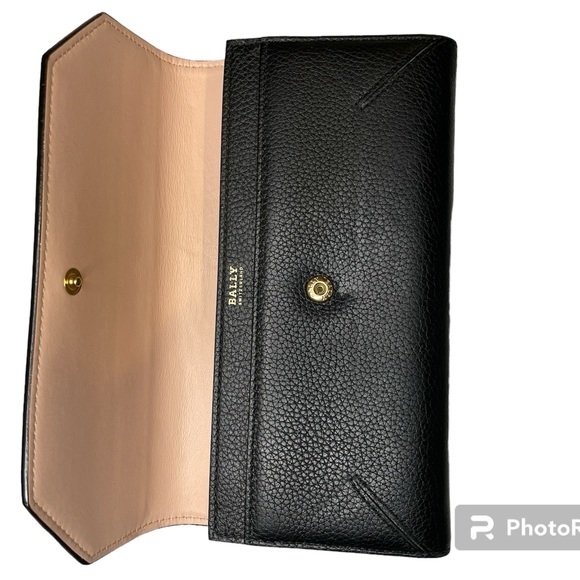 Bally Linney Suzy Black Leather Wallet with Gold Hardware in EUC - Picture 5 of 9